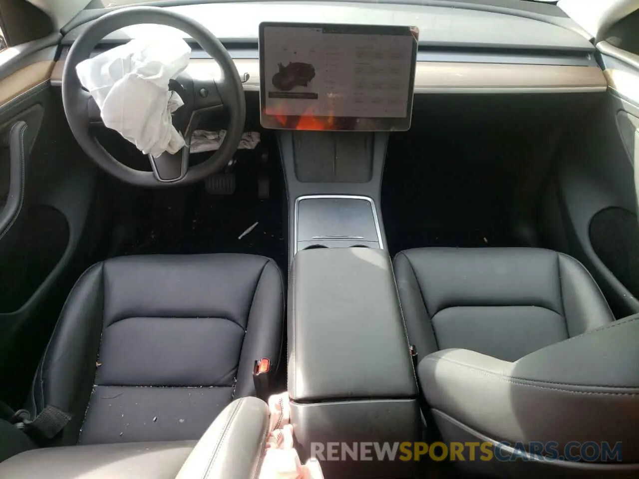 8 Photograph of a damaged car 7SAYGDED6RA304627 TESLA MODEL Y 2024
