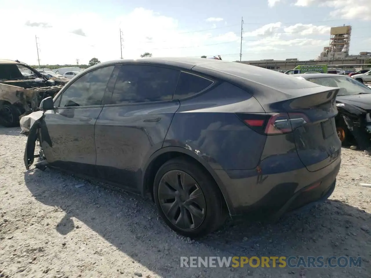 2 Фотография поврежденного автомобиля 7SAYGDED6RA329124 TESLA MODEL Y 2024