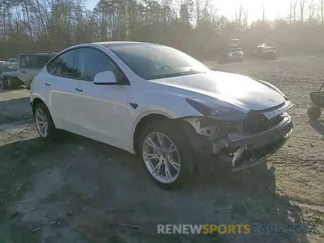 12 Photograph of a damaged car 7SAYGDED6RF027481 TESLA MODEL Y 2024