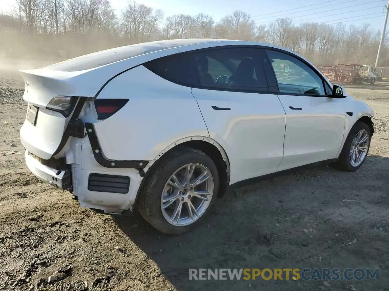 3 Photograph of a damaged car 7SAYGDED6RF027481 TESLA MODEL Y 2024