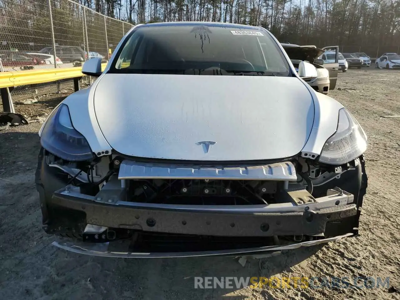 5 Photograph of a damaged car 7SAYGDED6RF027481 TESLA MODEL Y 2024