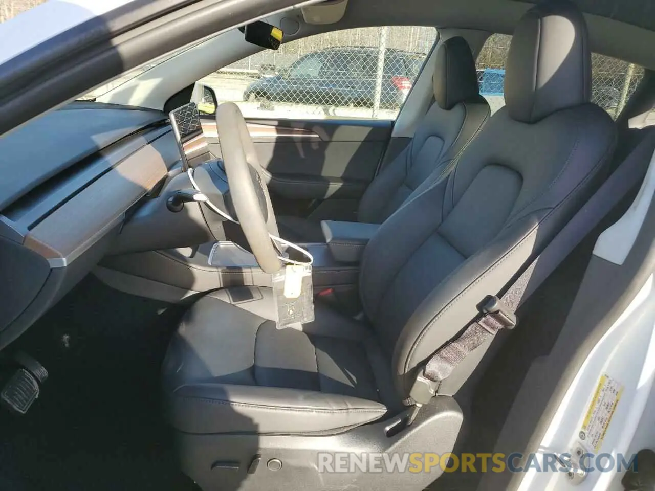 7 Photograph of a damaged car 7SAYGDED6RF027481 TESLA MODEL Y 2024