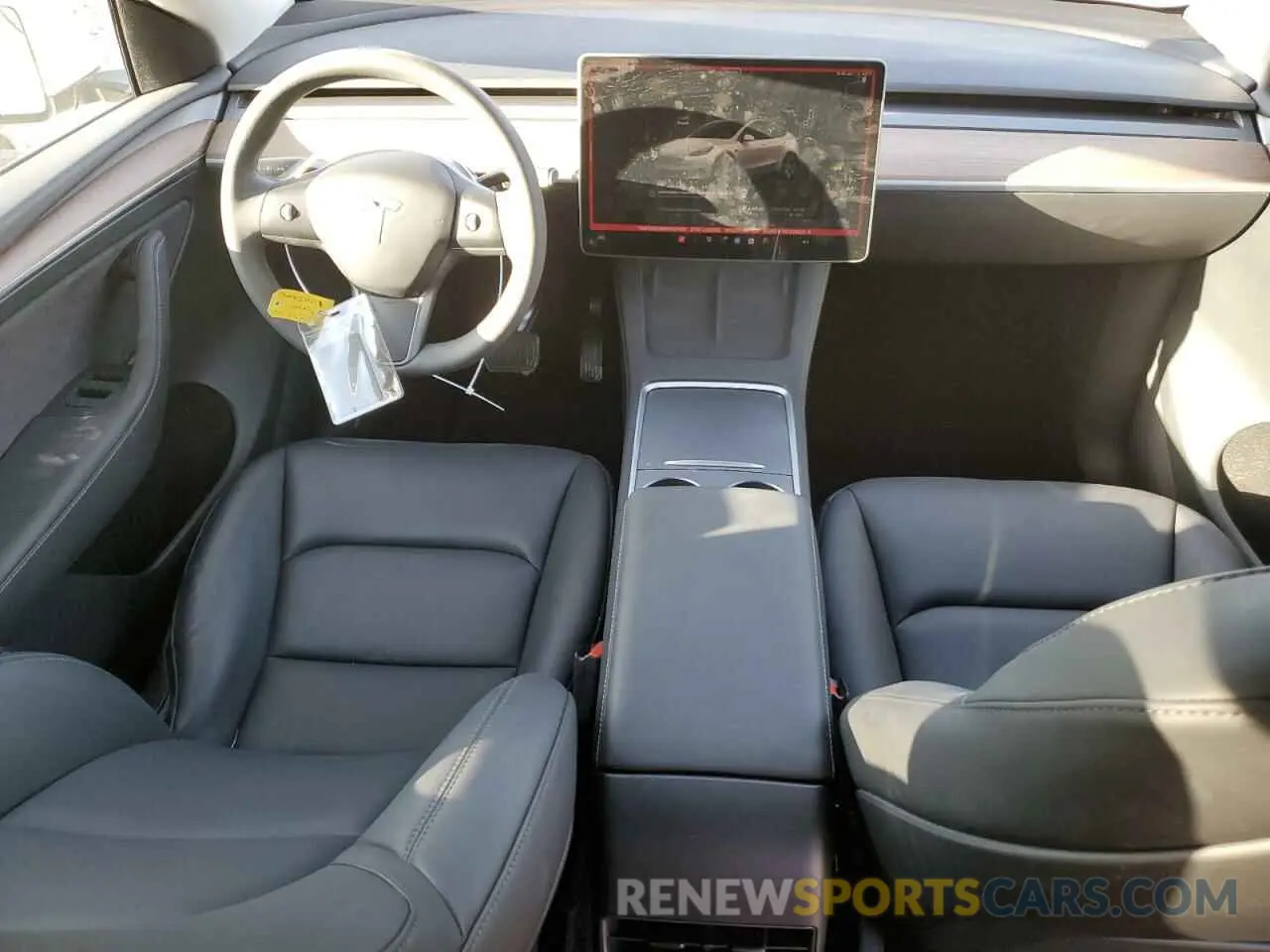 8 Photograph of a damaged car 7SAYGDED6RF027481 TESLA MODEL Y 2024