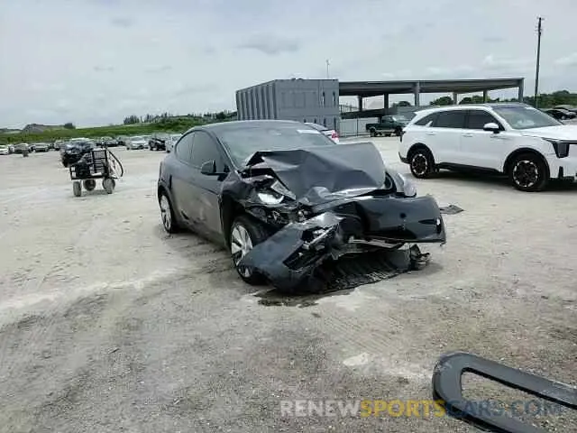 14 Photograph of a damaged car 7SAYGDED6RF039551 TESLA MODEL Y 2024