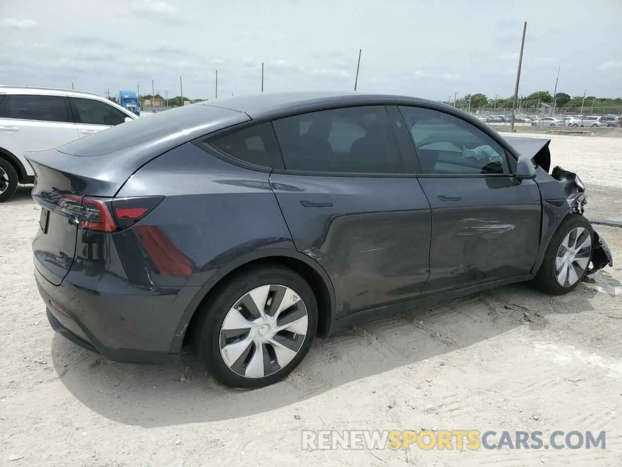 3 Photograph of a damaged car 7SAYGDED6RF039551 TESLA MODEL Y 2024