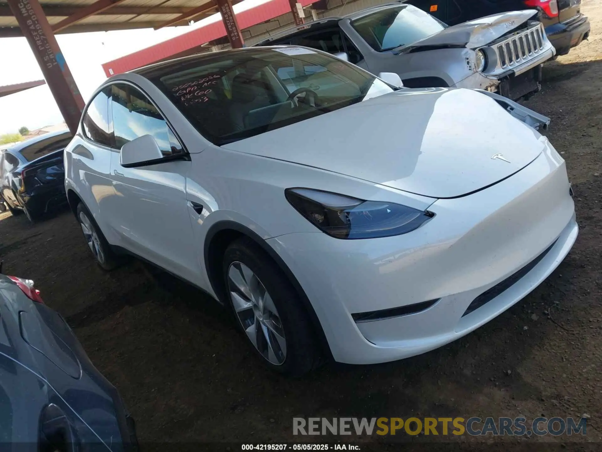 1 Photograph of a damaged car 7SAYGDED6RF056253 TESLA MODEL Y 2024