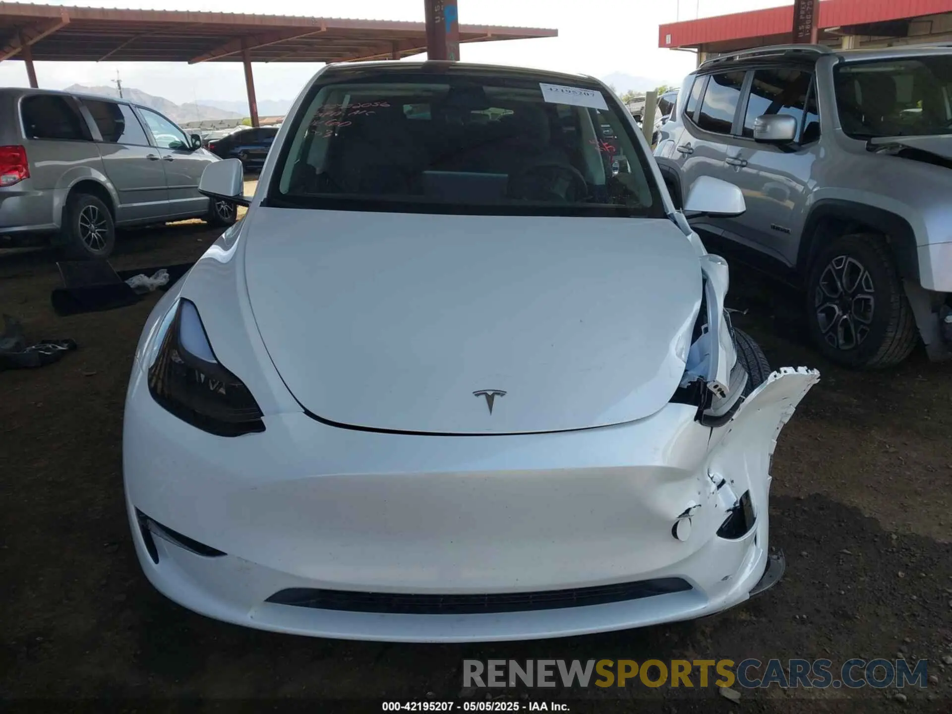 11 Photograph of a damaged car 7SAYGDED6RF056253 TESLA MODEL Y 2024