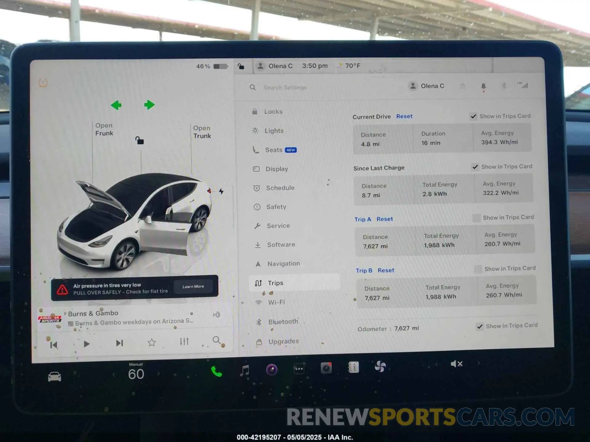 7 Photograph of a damaged car 7SAYGDED6RF056253 TESLA MODEL Y 2024