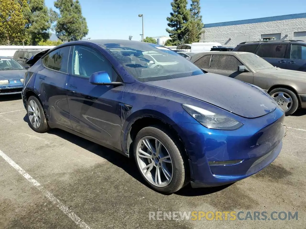 4 Фотография поврежденного автомобиля 7SAYGDED6RF083842 TESLA MODEL Y 2024