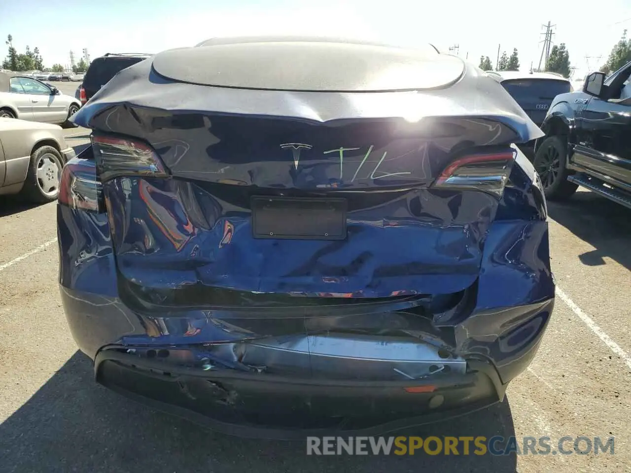 6 Фотография поврежденного автомобиля 7SAYGDED6RF083842 TESLA MODEL Y 2024