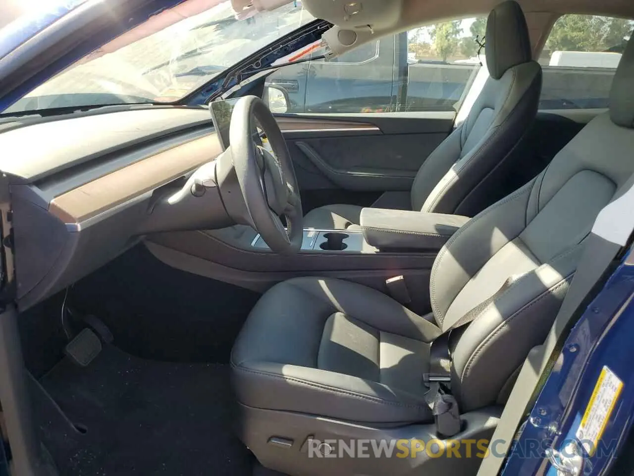 7 Фотография поврежденного автомобиля 7SAYGDED6RF083842 TESLA MODEL Y 2024