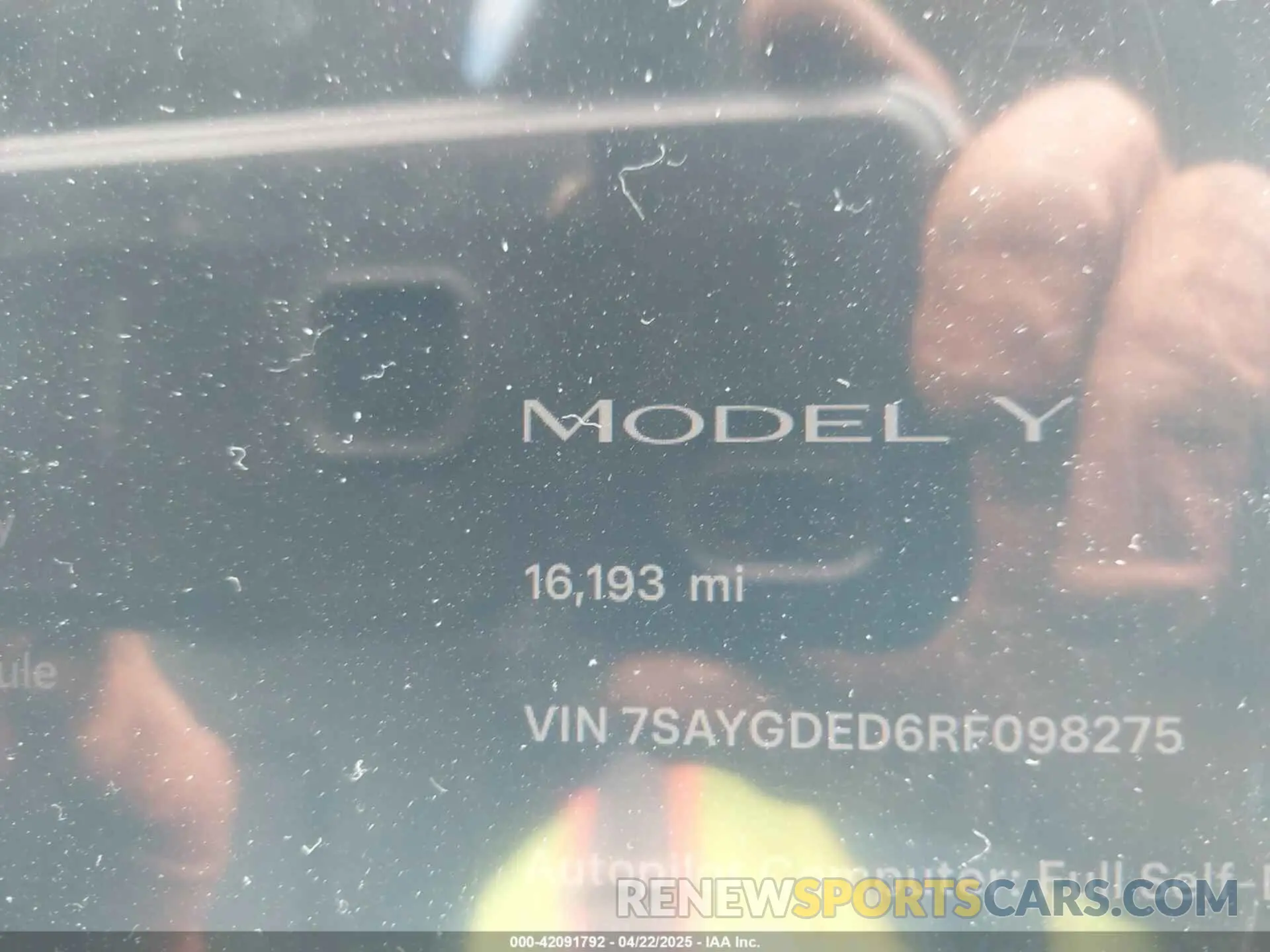 15 Фотография поврежденного автомобиля 7SAYGDED6RF098275 TESLA MODEL Y 2024