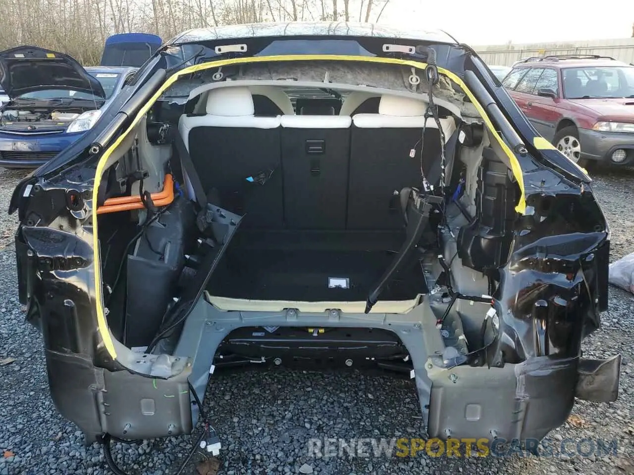6 Photograph of a damaged car 7SAYGDED6RF127502 TESLA MODEL Y 2024