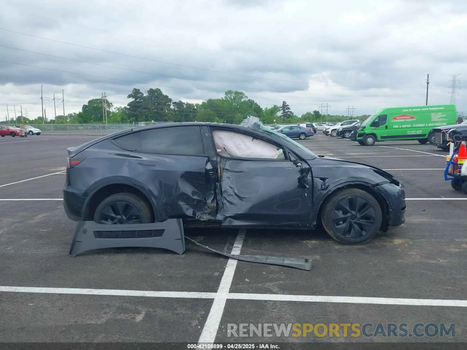13 Фотография поврежденного автомобиля 7SAYGDED6RF151881 TESLA MODEL Y 2024