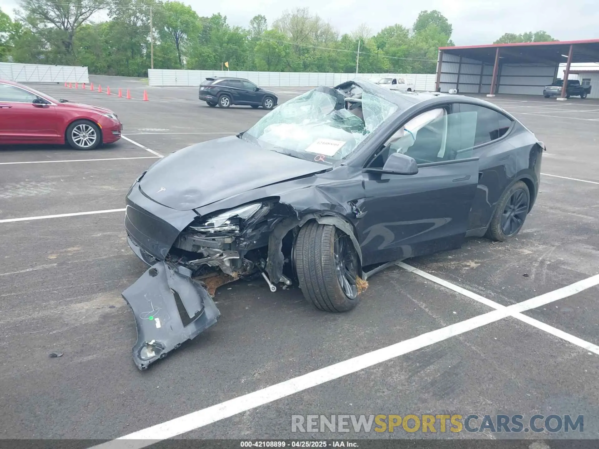 2 Фотография поврежденного автомобиля 7SAYGDED6RF151881 TESLA MODEL Y 2024
