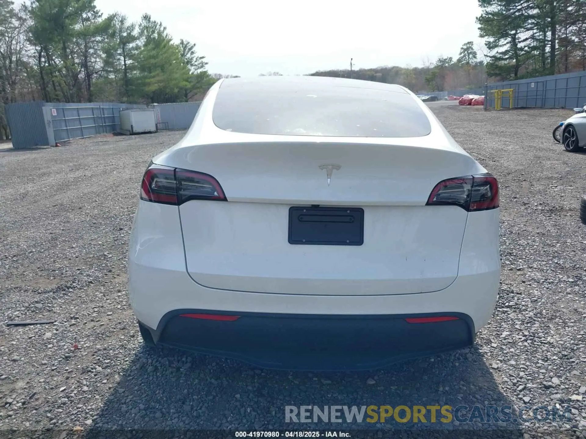 16 Фотография поврежденного автомобиля 7SAYGDED6RF160936 TESLA MODEL Y 2024