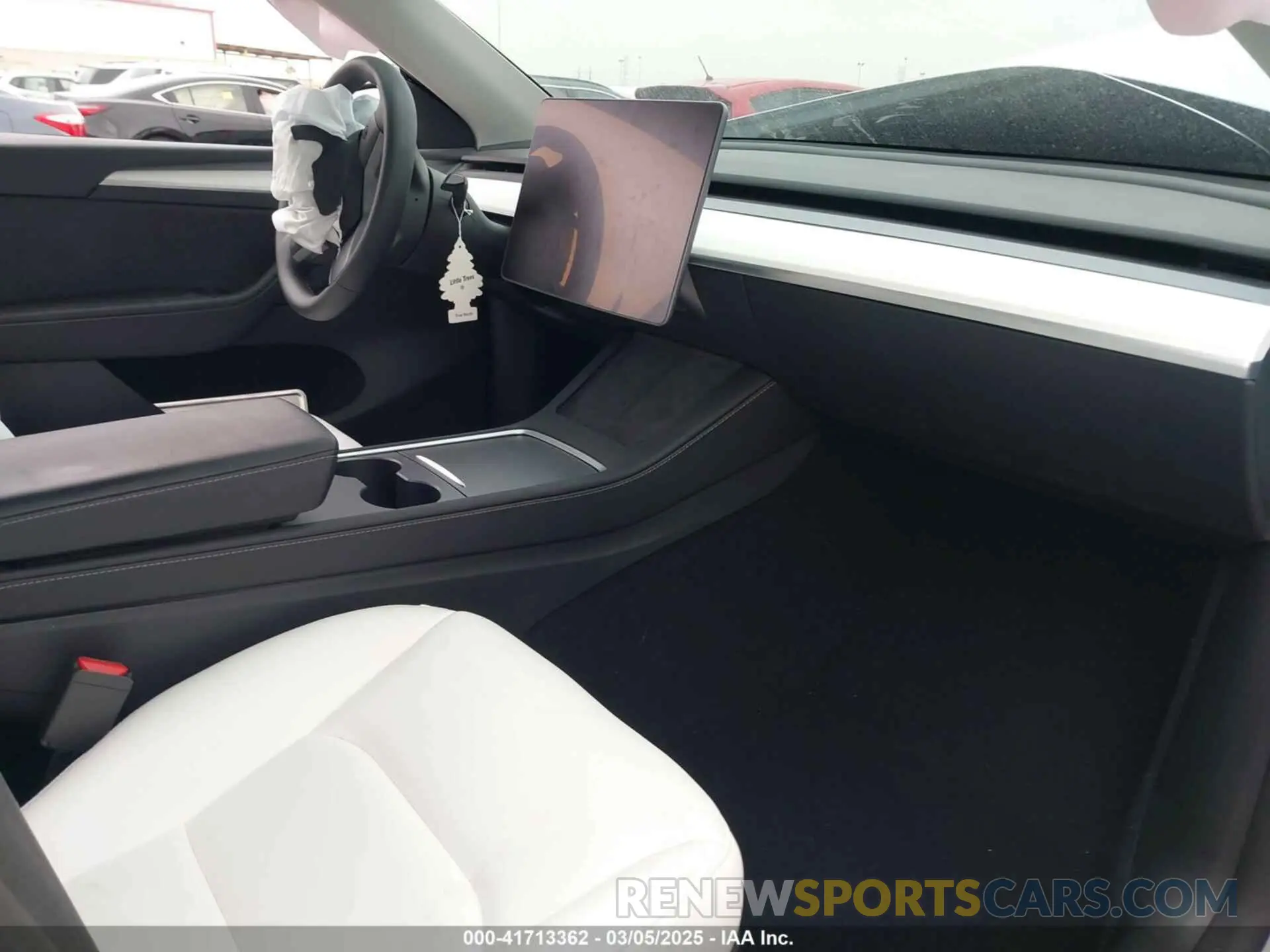 5 Фотография поврежденного автомобиля 7SAYGDED6RF166543 TESLA MODEL Y 2024