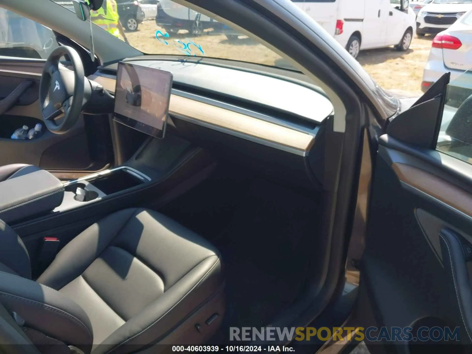 5 Фотография поврежденного автомобиля 7SAYGDED7RF040790 TESLA MODEL Y 2024