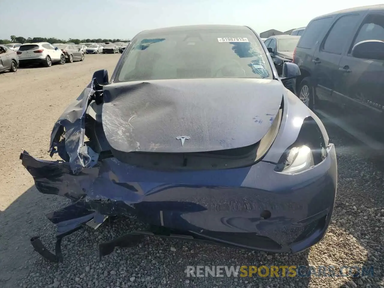 5 Photograph of a damaged car 7SAYGDED7RF043835 TESLA MODEL Y 2024