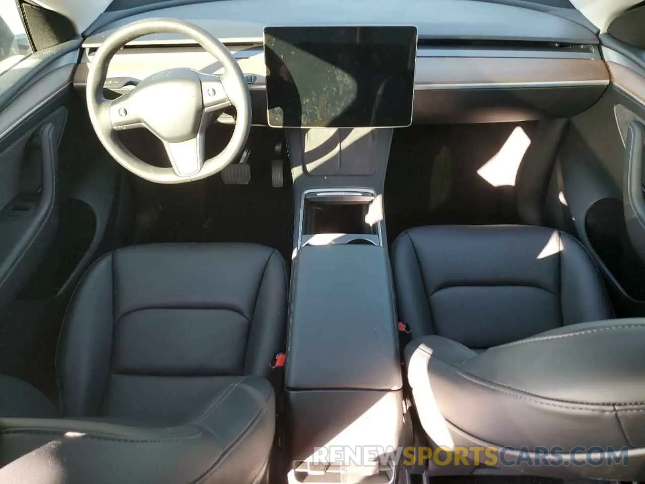 8 Фотография поврежденного автомобиля 7SAYGDED7RF108604 TESLA MODEL Y 2024