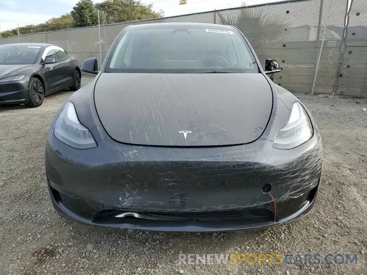 5 Photograph of a damaged car 7SAYGDED7RF114483 TESLA MODEL Y 2024