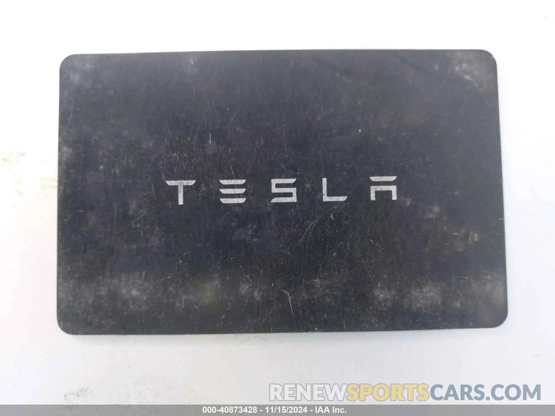 11 Photograph of a damaged car 7SAYGDED7RF118548 TESLA MODEL Y 2024