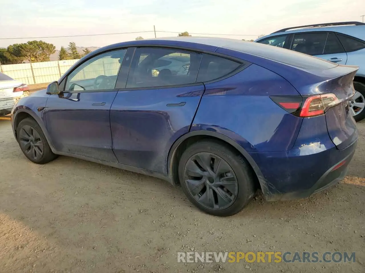 2 Photograph of a damaged car 7SAYGDED7RF120168 TESLA MODEL Y 2024