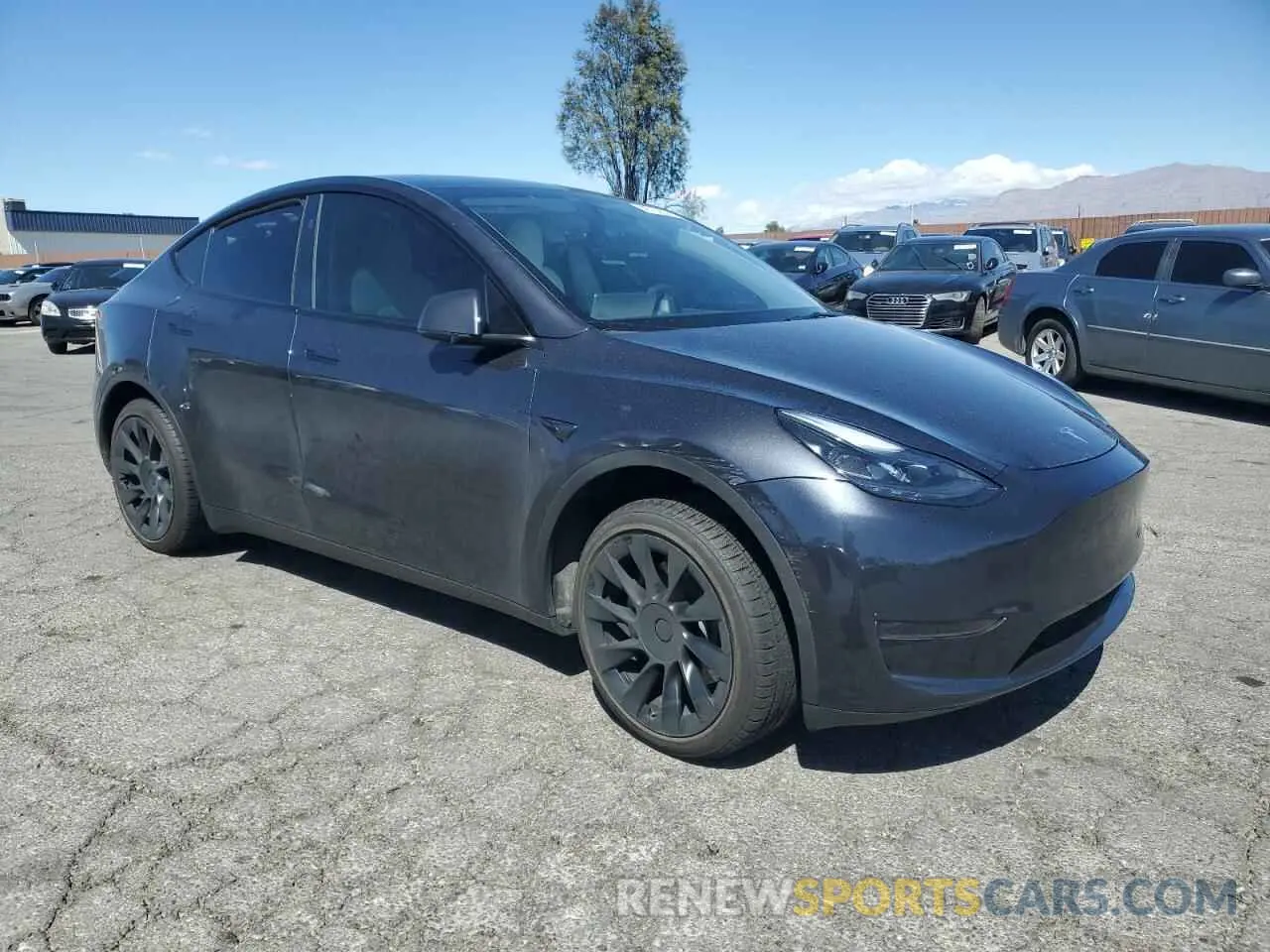 4 Photograph of a damaged car 7SAYGDED8RF023965 TESLA MODEL Y 2024