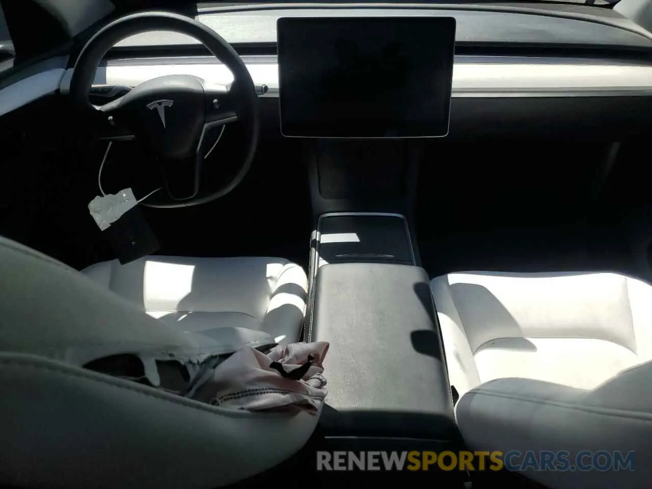 8 Photograph of a damaged car 7SAYGDED8RF023965 TESLA MODEL Y 2024