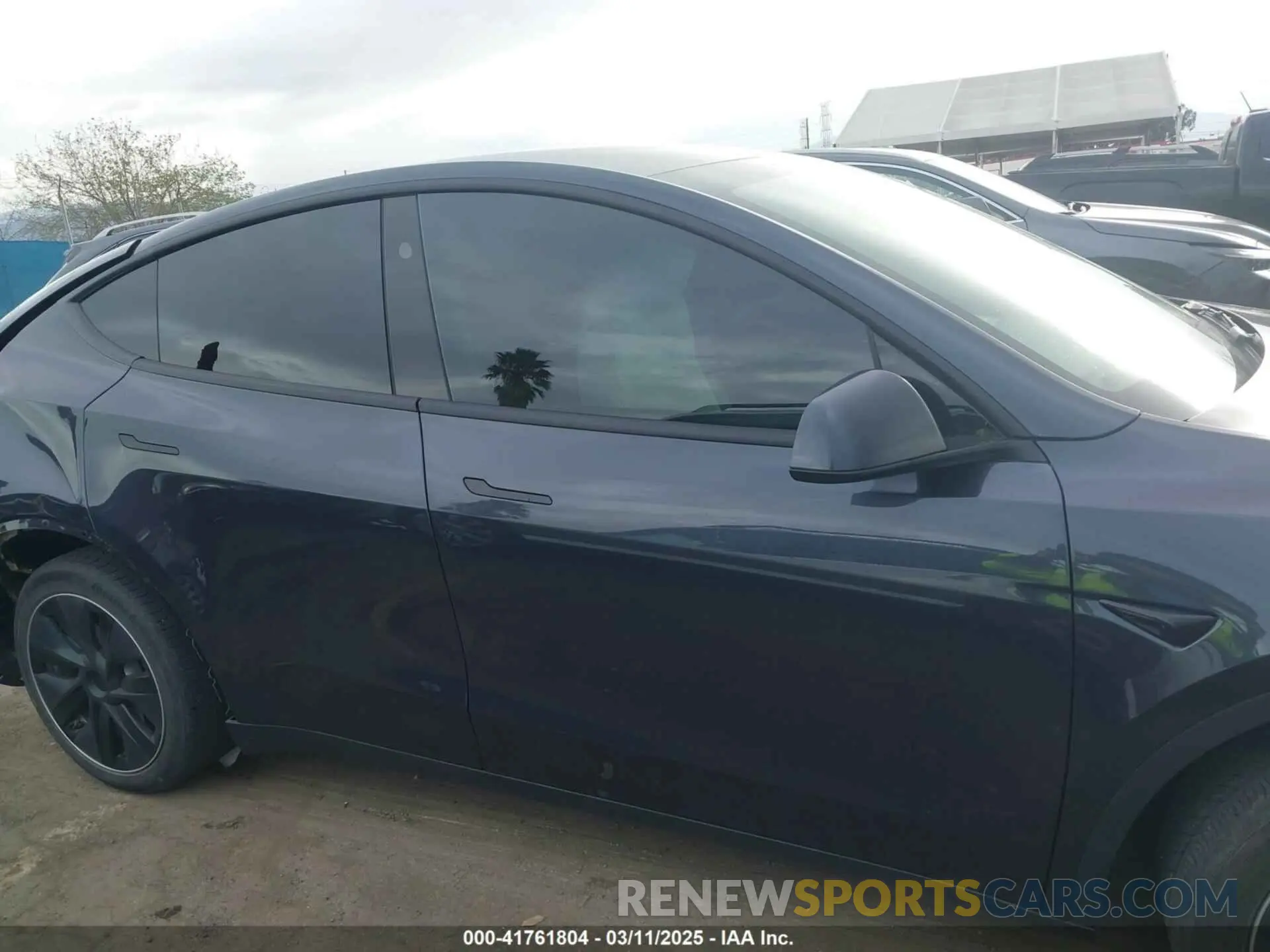 13 Photograph of a damaged car 7SAYGDED8RF116209 TESLA MODEL Y 2024