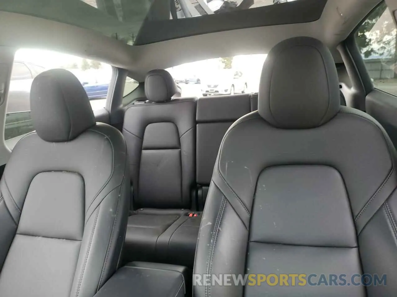 10 Фотография поврежденного автомобиля 7SAYGDED8RF132426 TESLA MODEL Y 2024