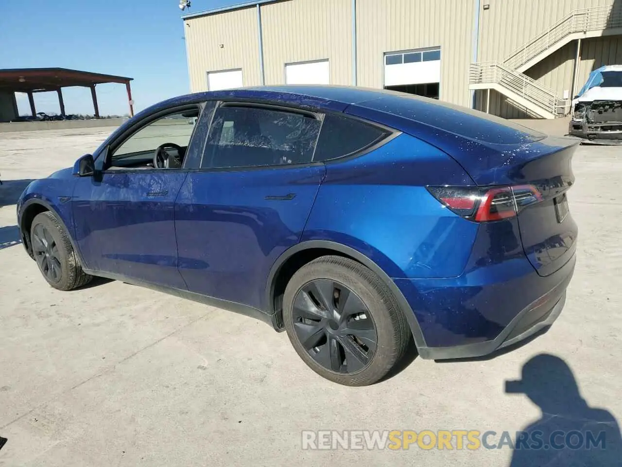 2 Фотография поврежденного автомобиля 7SAYGDED8RF132720 TESLA MODEL Y 2024
