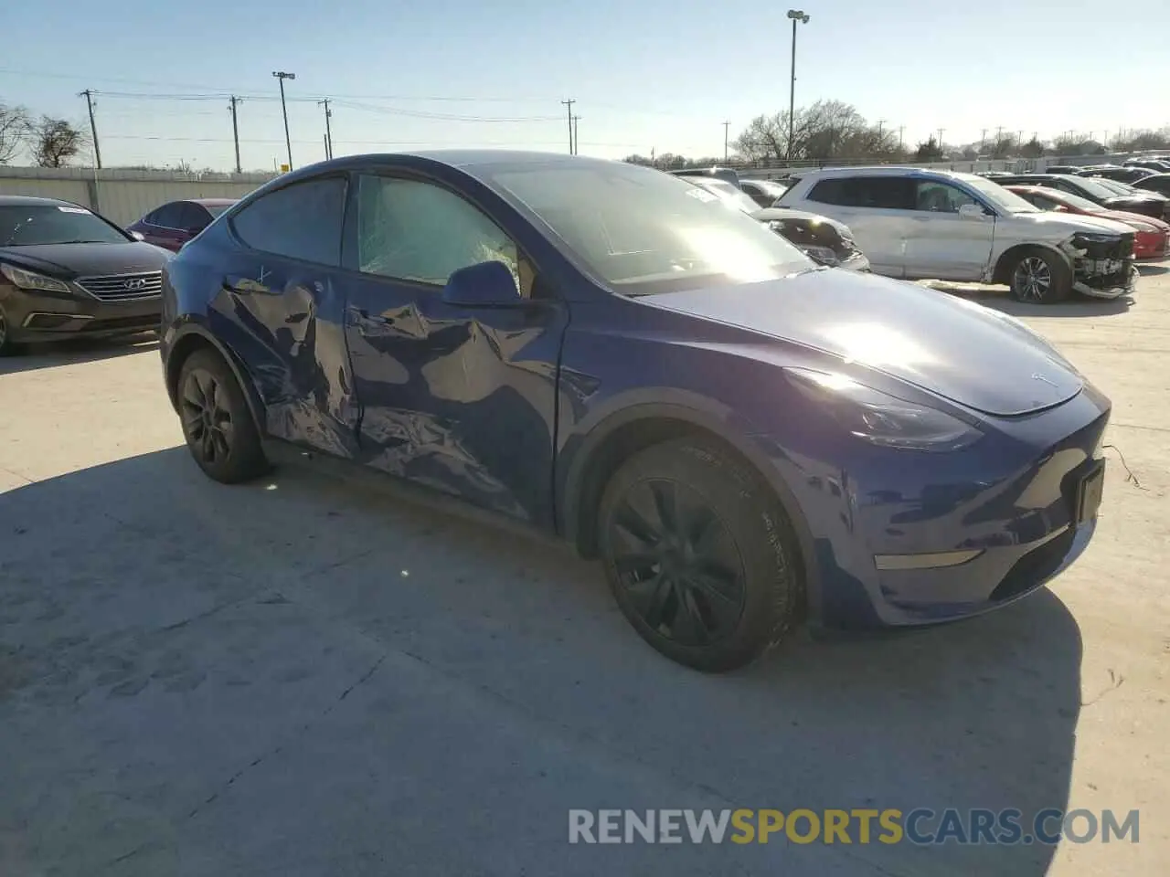 4 Фотография поврежденного автомобиля 7SAYGDED8RF132720 TESLA MODEL Y 2024