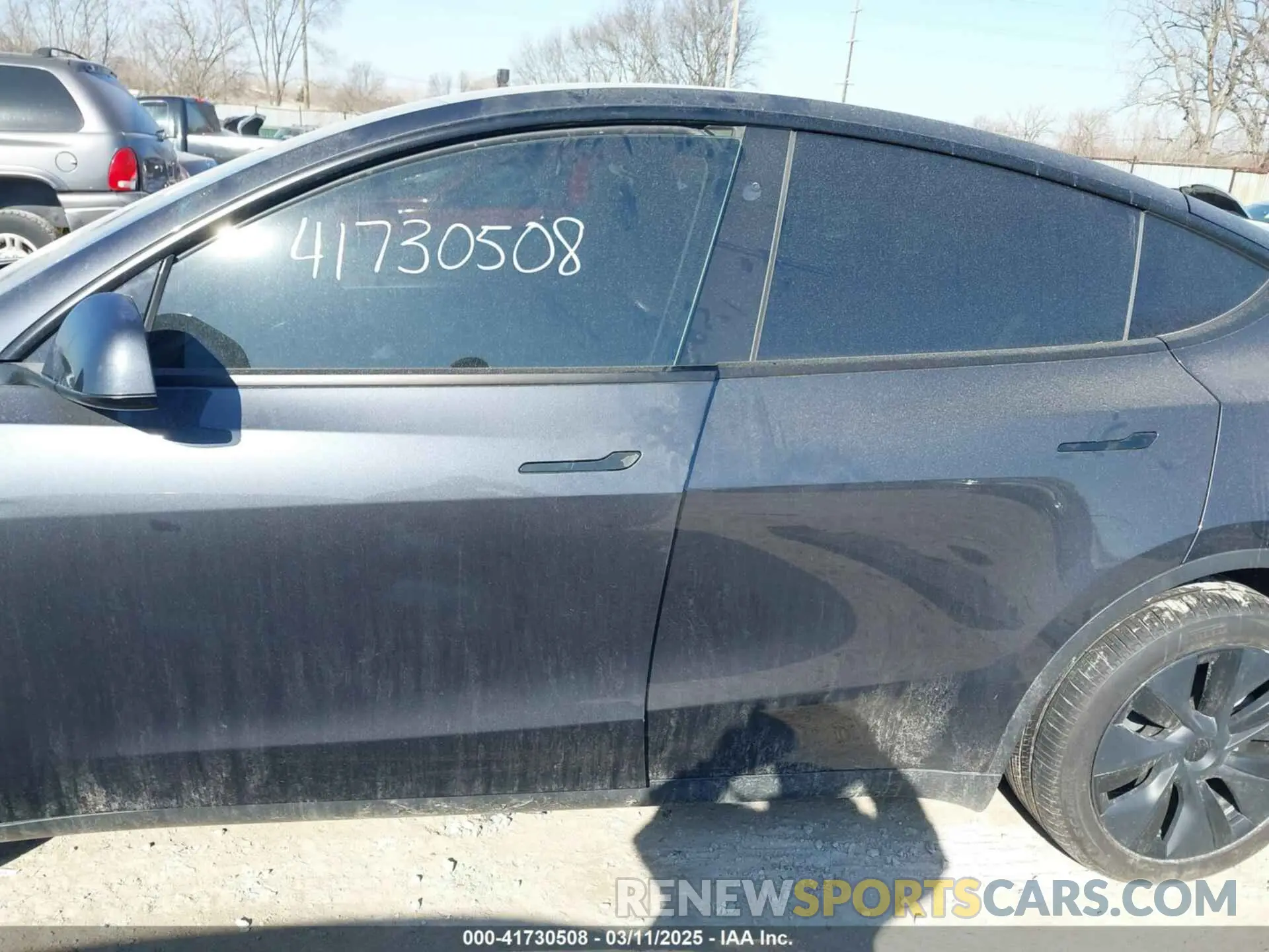 13 Фотография поврежденного автомобиля 7SAYGDED8RF158346 TESLA MODEL Y 2024