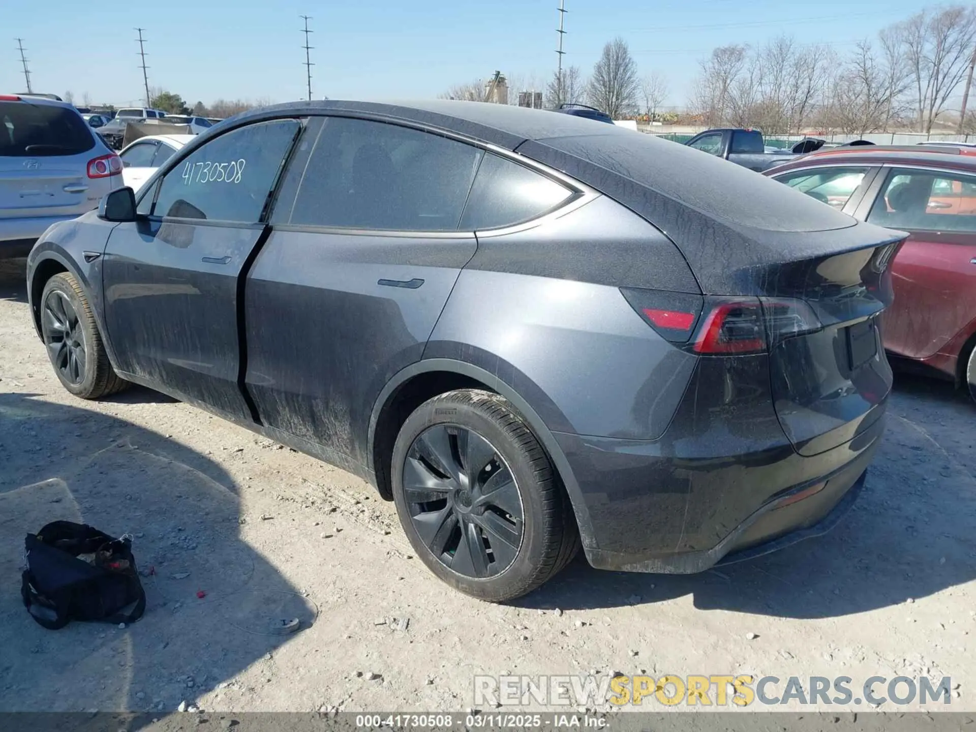 3 Фотография поврежденного автомобиля 7SAYGDED8RF158346 TESLA MODEL Y 2024
