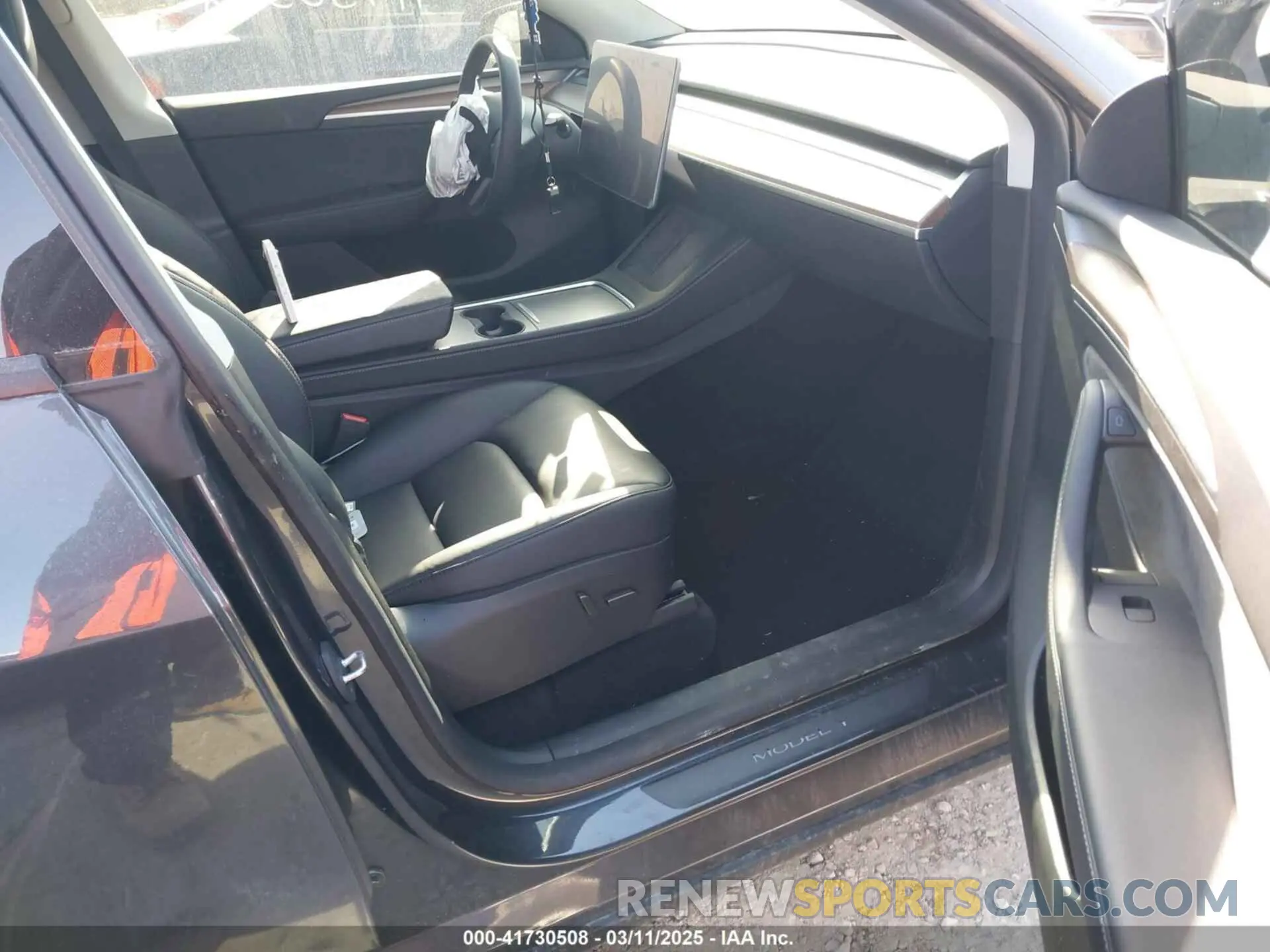5 Фотография поврежденного автомобиля 7SAYGDED8RF158346 TESLA MODEL Y 2024