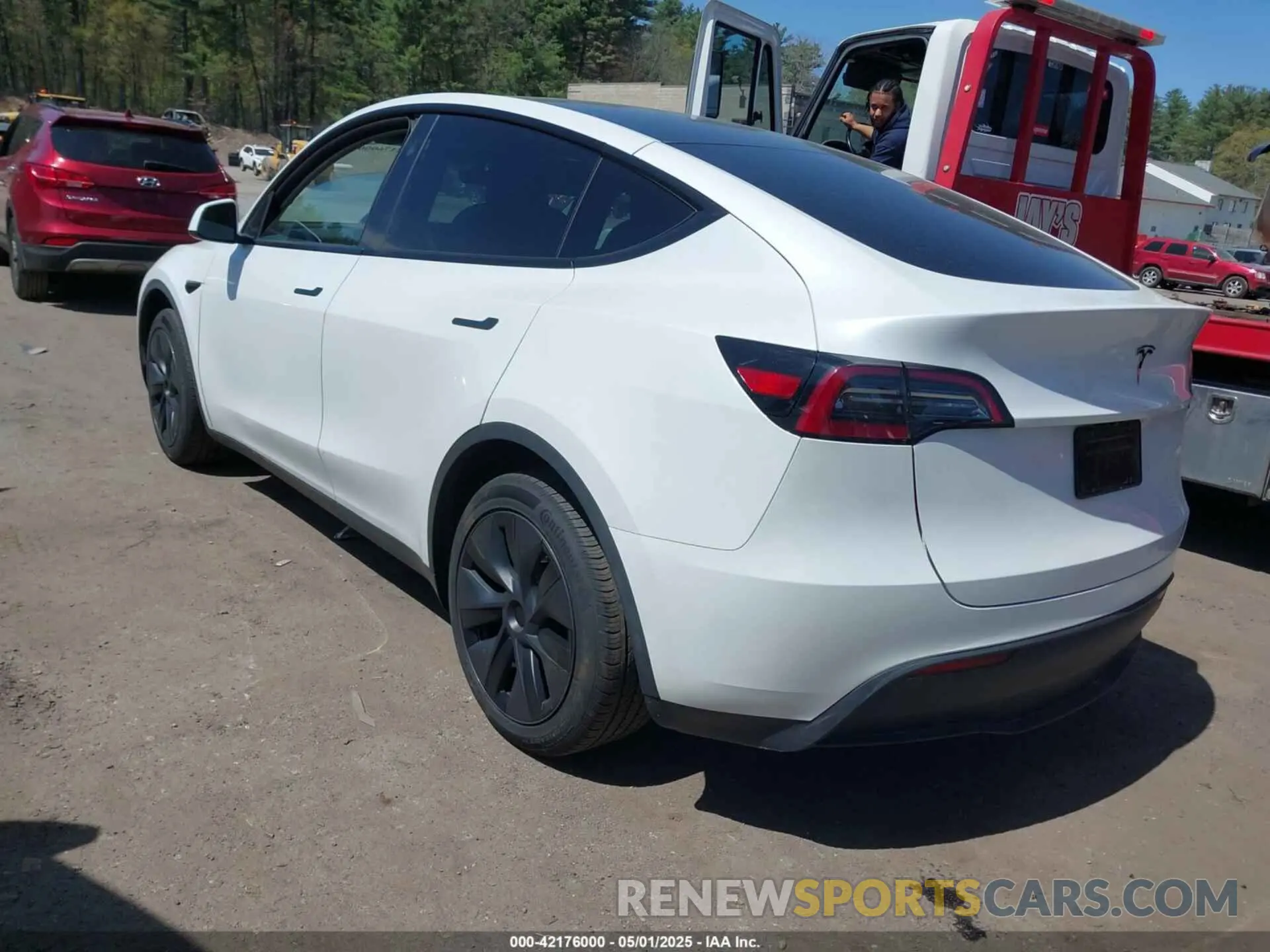 3 Фотография поврежденного автомобиля 7SAYGDED8RF211112 TESLA MODEL Y 2024