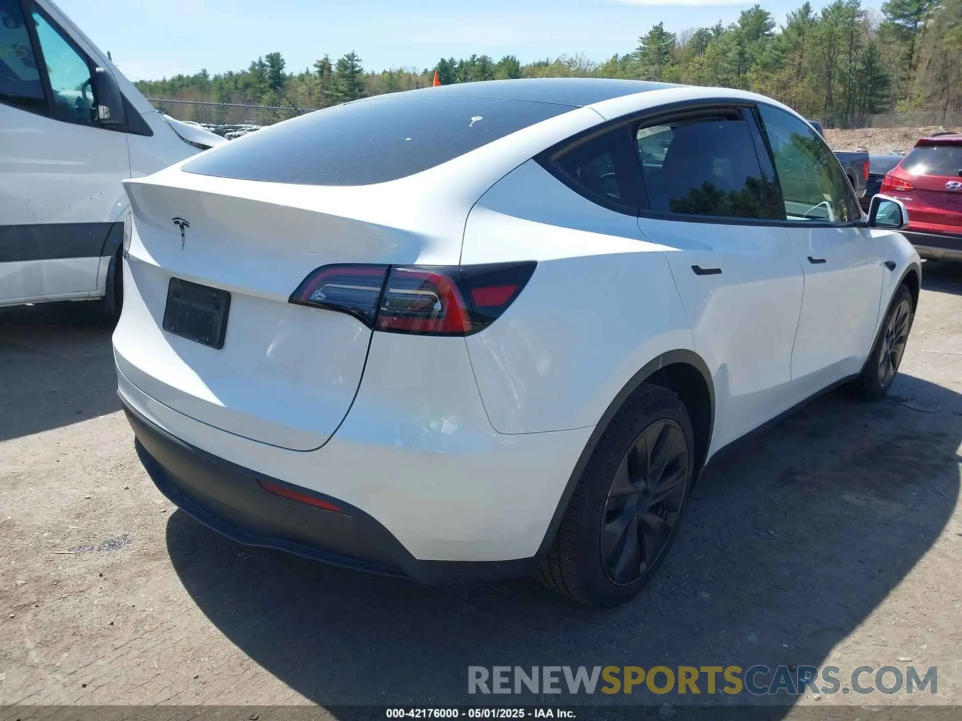 4 Фотография поврежденного автомобиля 7SAYGDED8RF211112 TESLA MODEL Y 2024