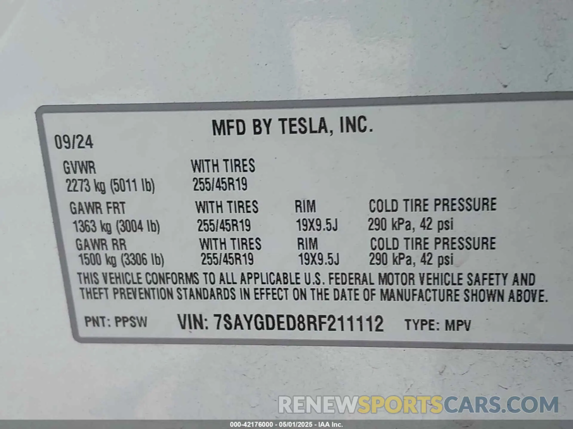 9 Фотография поврежденного автомобиля 7SAYGDED8RF211112 TESLA MODEL Y 2024