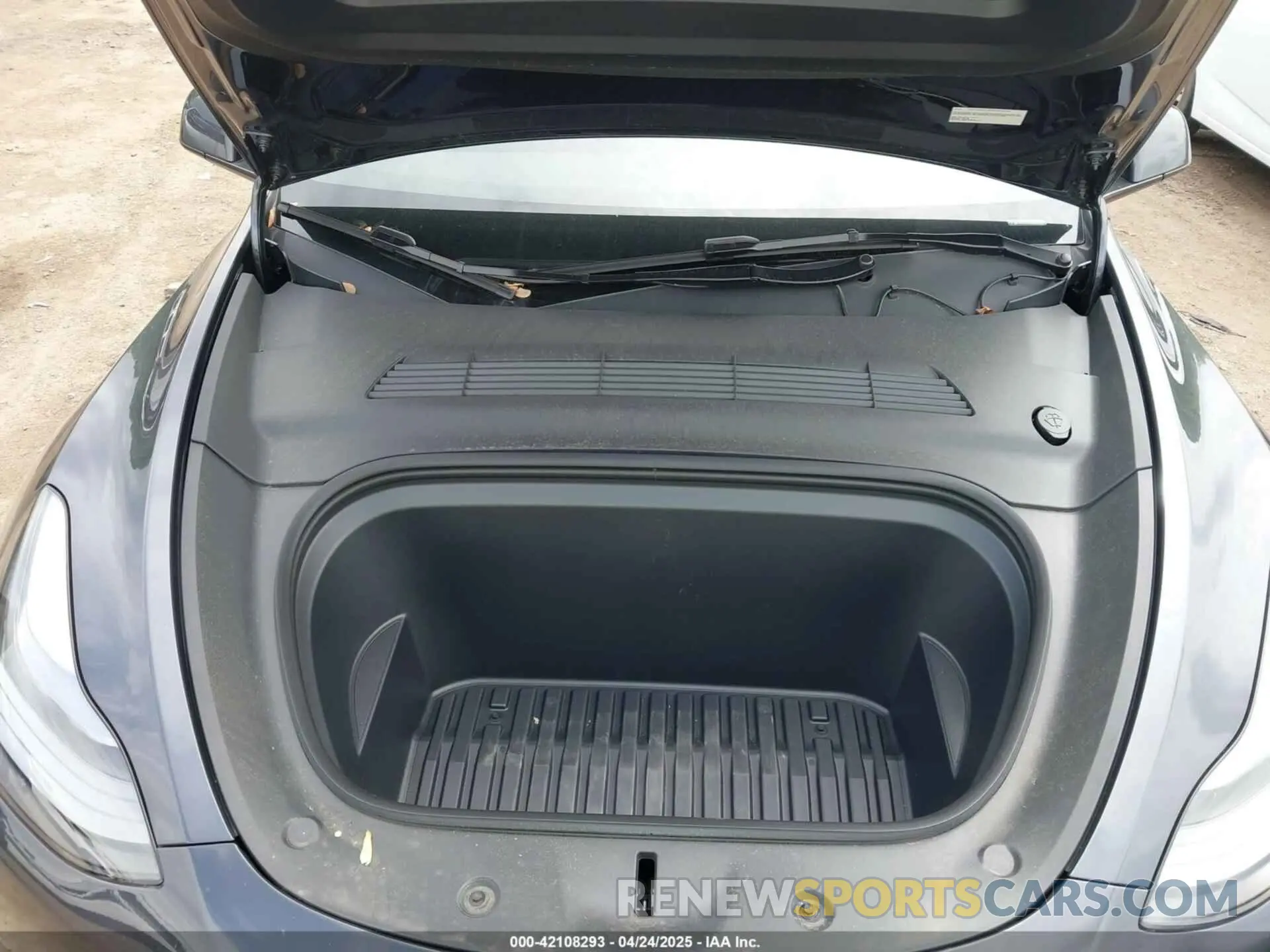 10 Фотография поврежденного автомобиля 7SAYGDED9RA323124 TESLA MODEL Y 2024