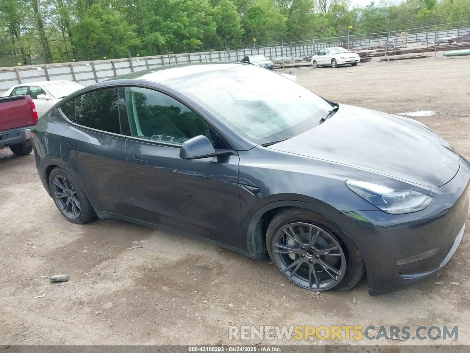 13 Фотография поврежденного автомобиля 7SAYGDED9RA323124 TESLA MODEL Y 2024