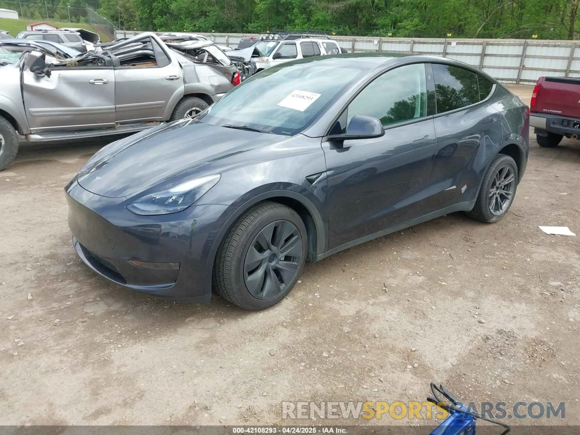 2 Фотография поврежденного автомобиля 7SAYGDED9RA323124 TESLA MODEL Y 2024