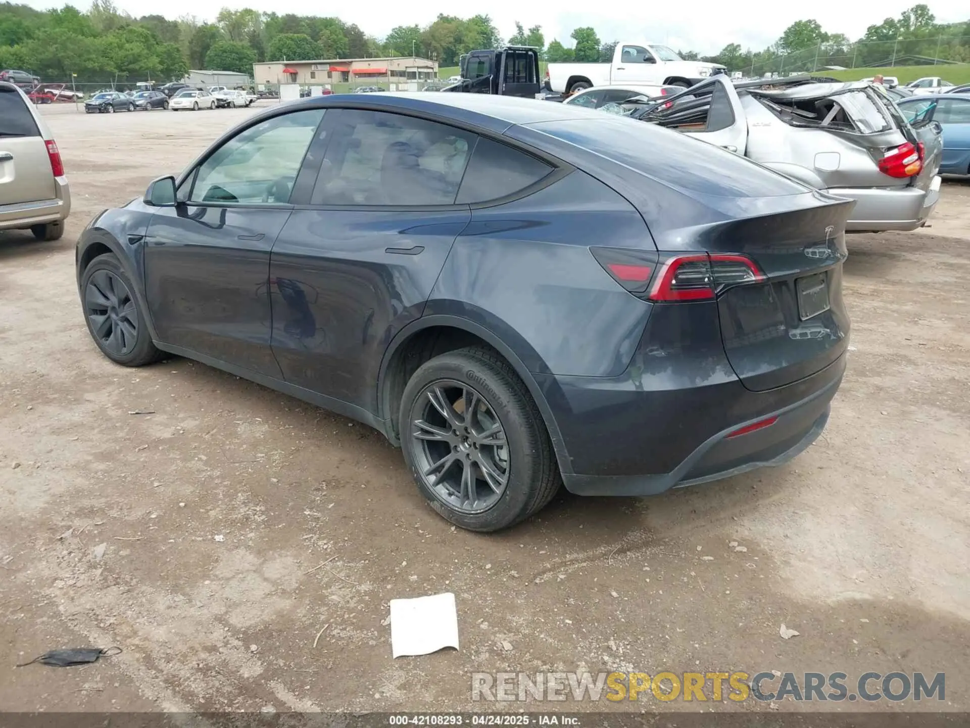 3 Фотография поврежденного автомобиля 7SAYGDED9RA323124 TESLA MODEL Y 2024
