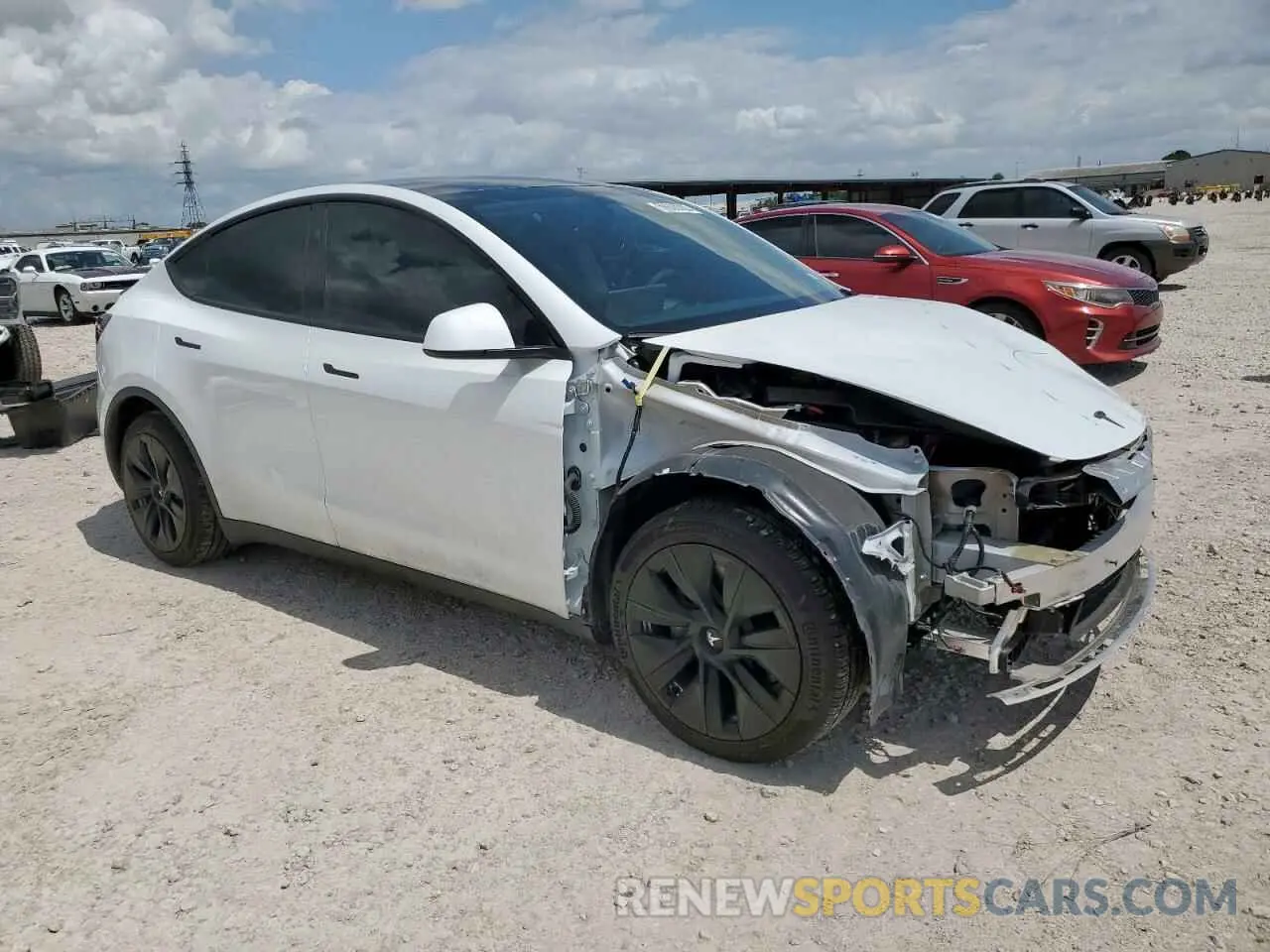 4 Photograph of a damaged car 7SAYGDED9RF044629 TESLA MODEL Y 2024