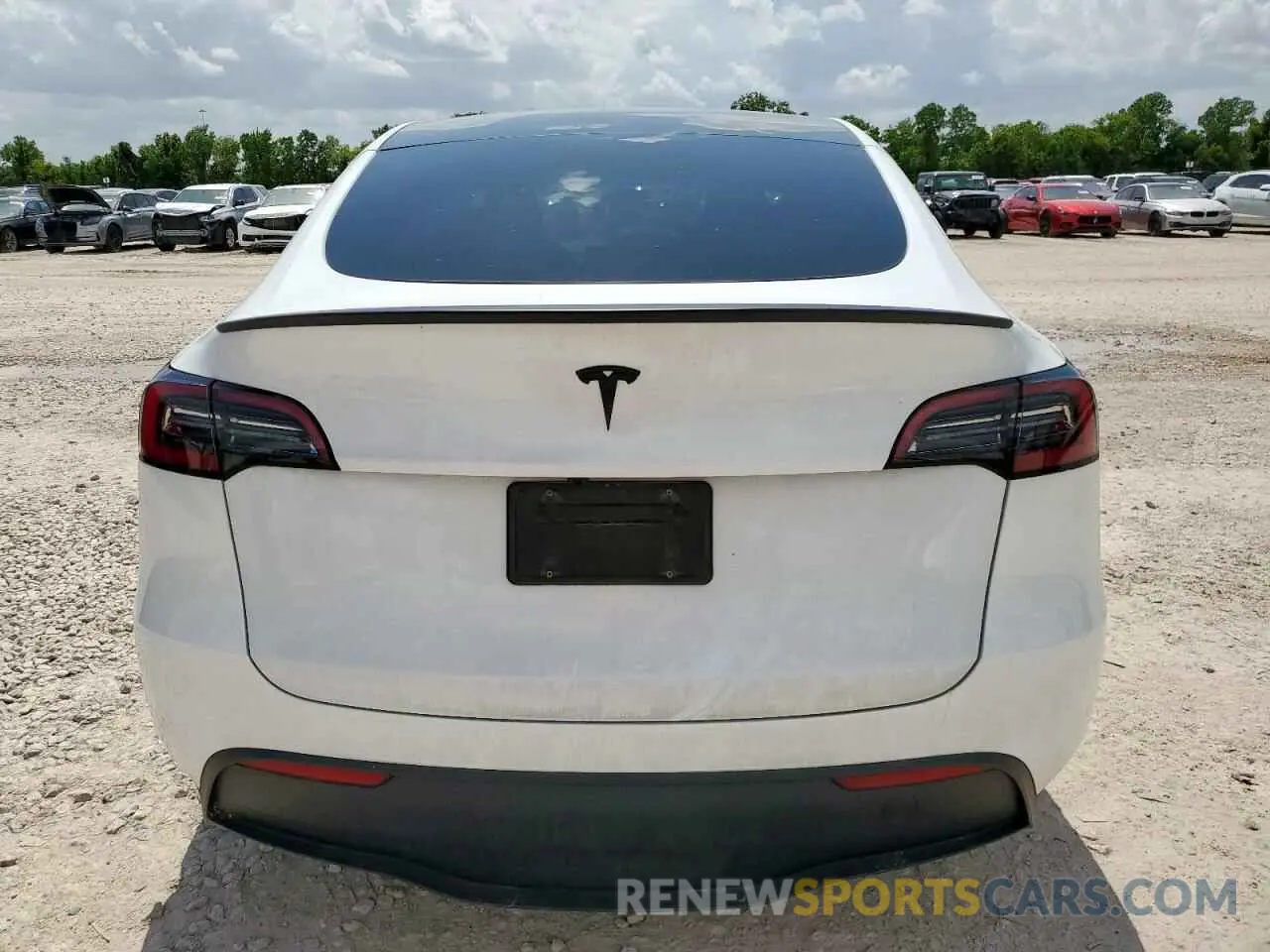 6 Photograph of a damaged car 7SAYGDED9RF044629 TESLA MODEL Y 2024