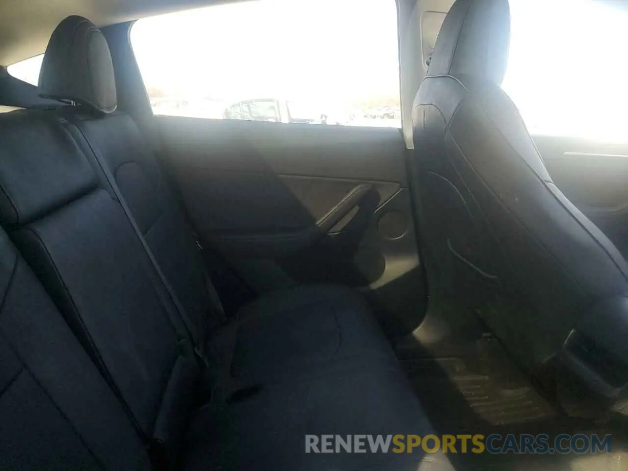 11 Фотография поврежденного автомобиля 7SAYGDED9RF046879 TESLA MODEL Y 2024