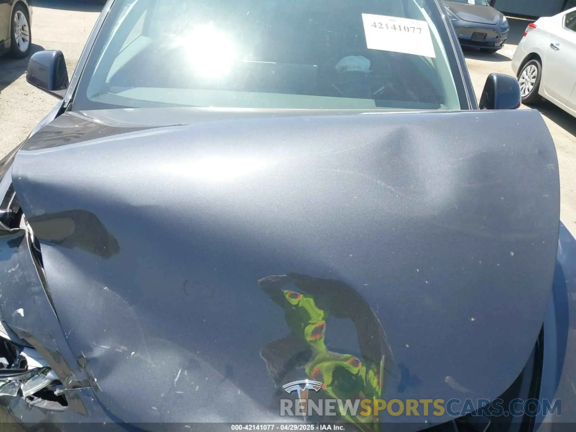 10 Photograph of a damaged car 7SAYGDED9RF053945 TESLA MODEL Y 2024