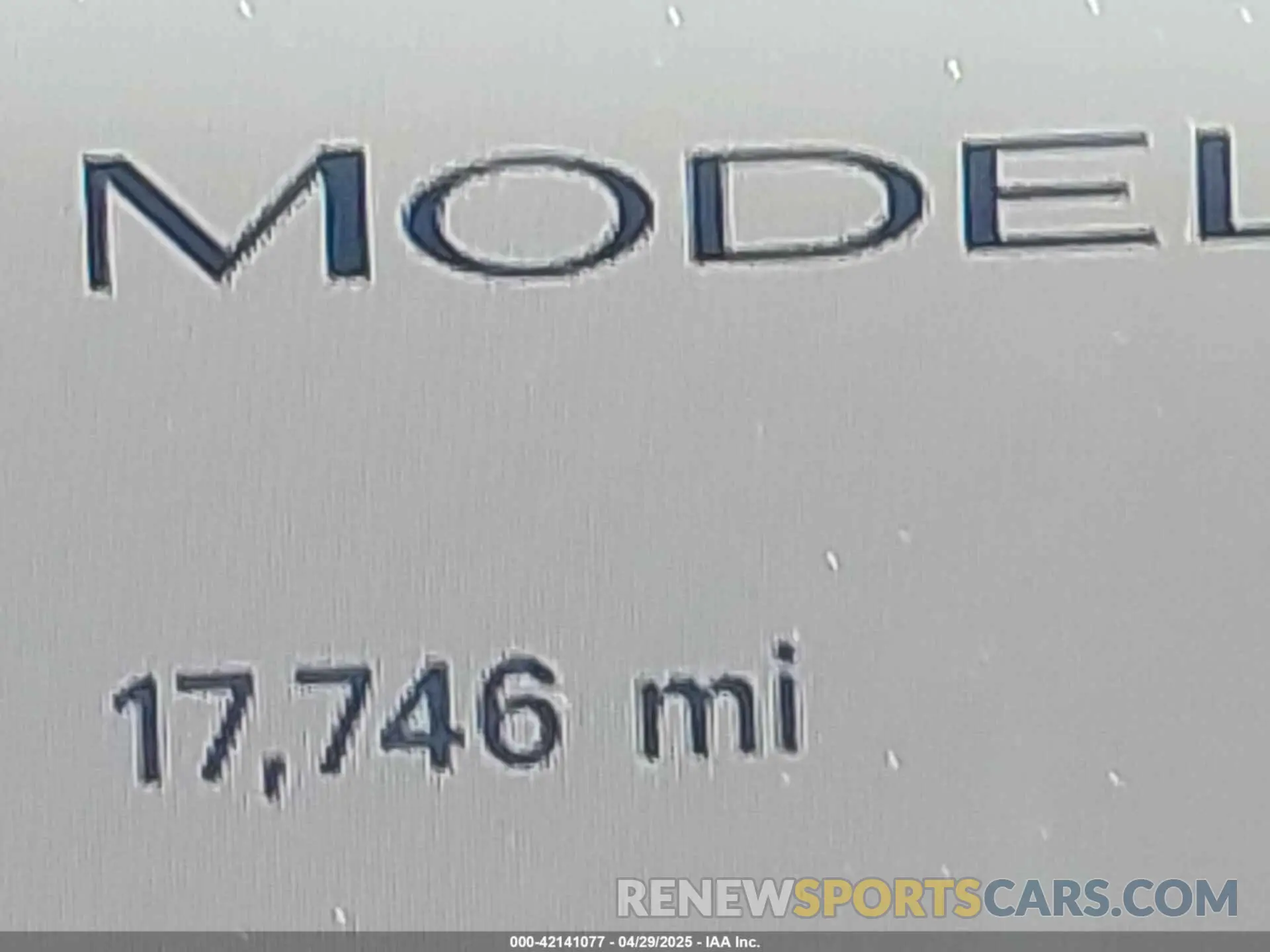 16 Photograph of a damaged car 7SAYGDED9RF053945 TESLA MODEL Y 2024