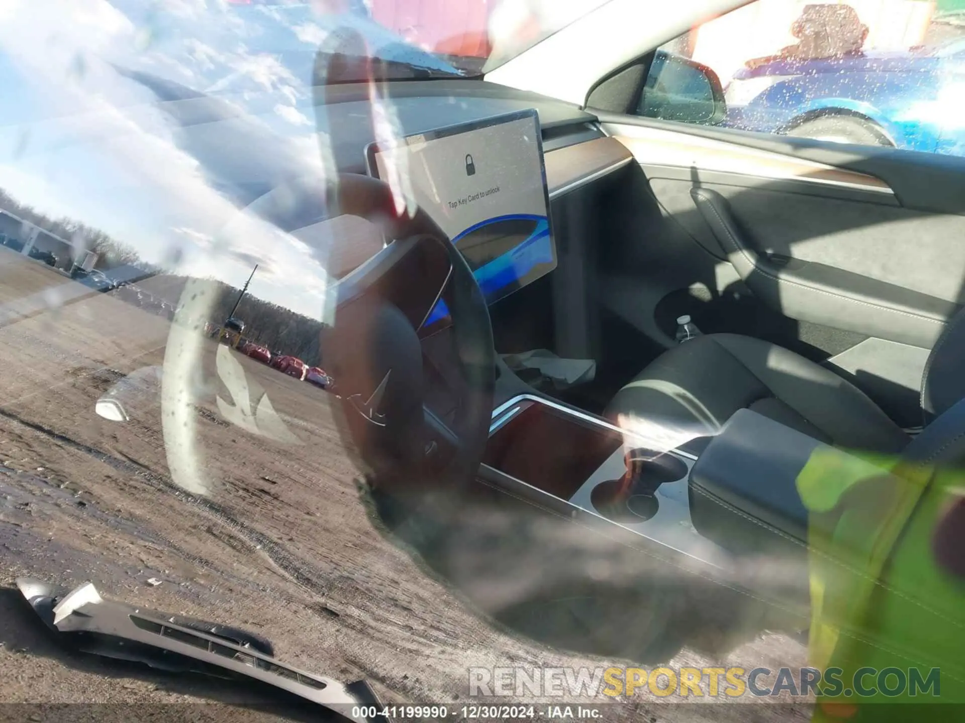 13 Photograph of a damaged car 7SAYGDED9RF055789 TESLA MODEL Y 2024