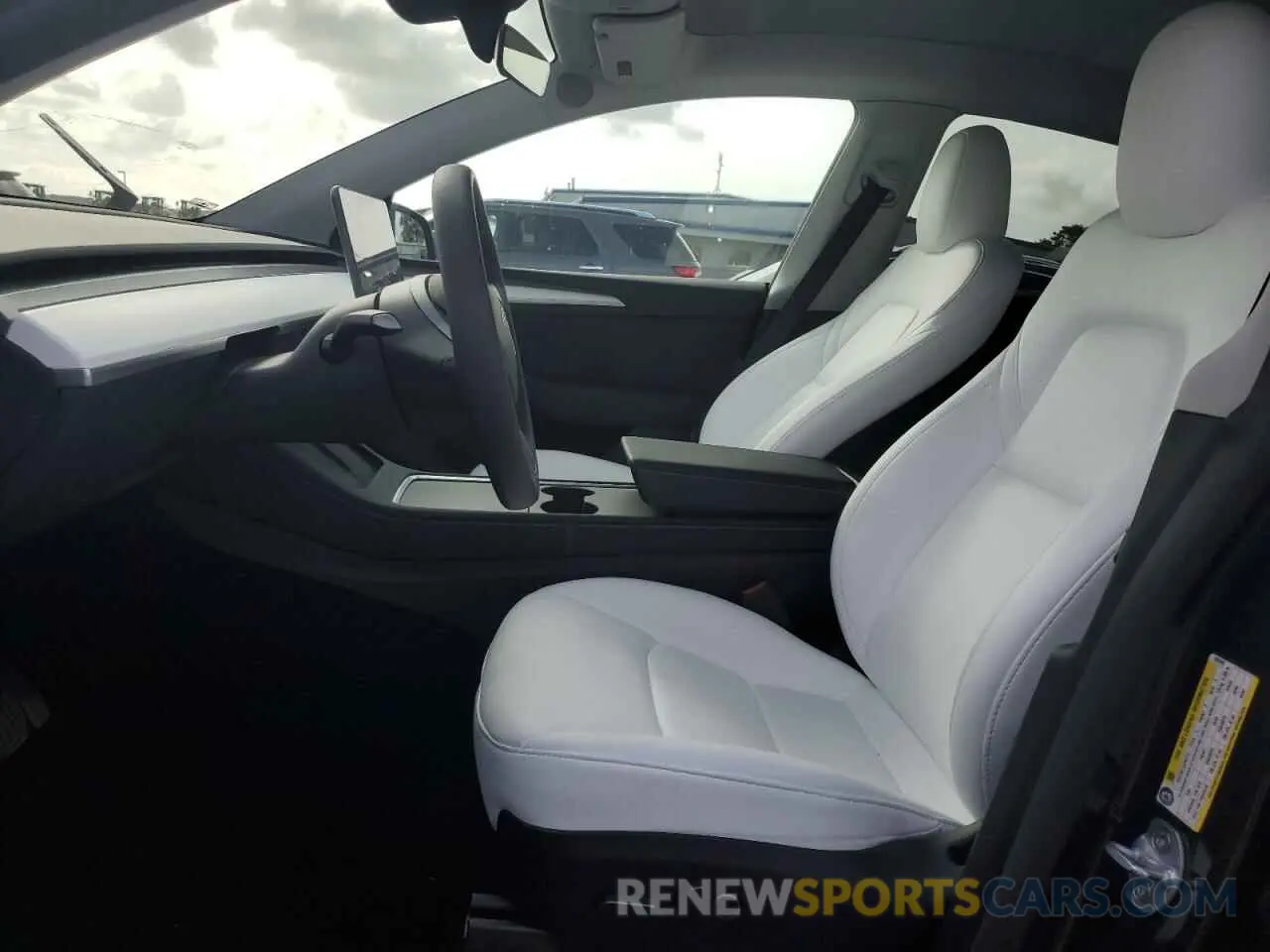 7 Photograph of a damaged car 7SAYGDED9RF092955 TESLA MODEL Y 2024